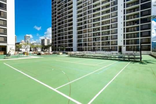 Light & Airy 8Th Floor Ocean View Condo With Lanai Condo ホノルル エクステリア 写真