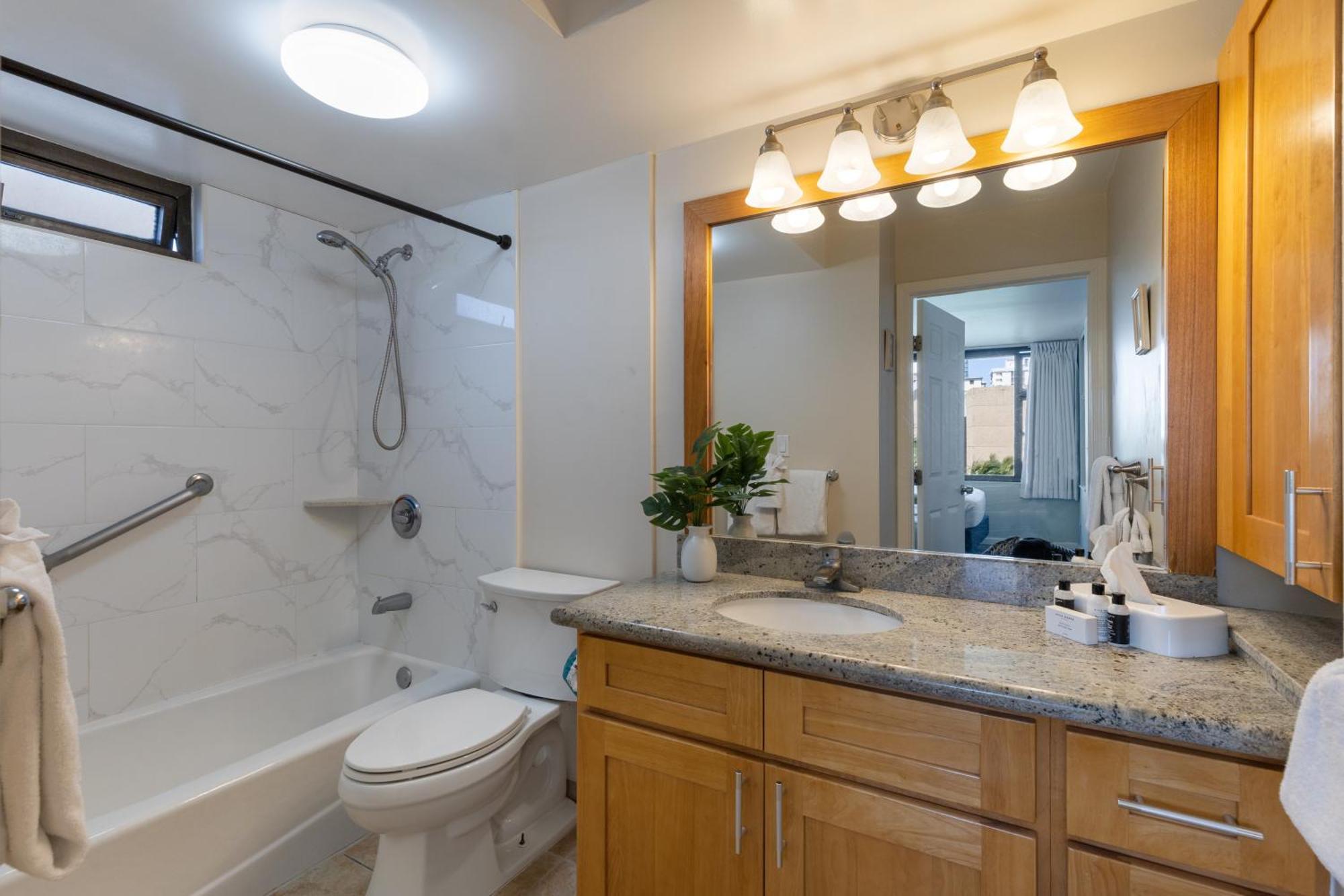 Light & Airy 8Th Floor Ocean View Condo With Lanai Condo ホノルル エクステリア 写真
